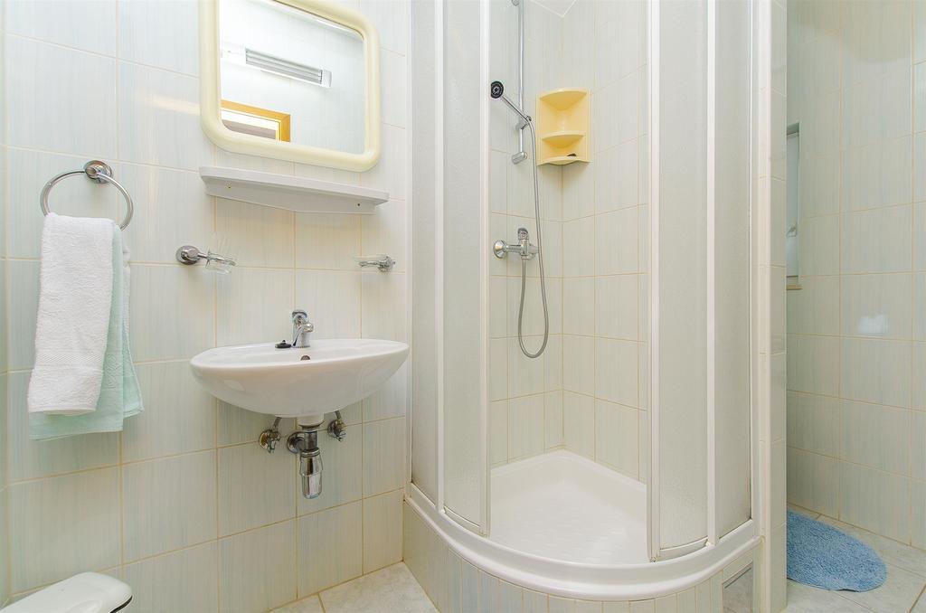 Apartments And Rooms Iva Трогір Екстер'єр фото